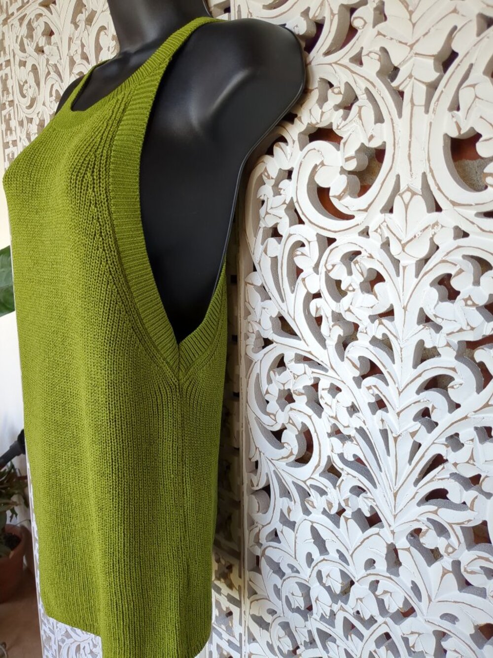Lime Green Knit Sleeveless Top - Picture 2 of 7